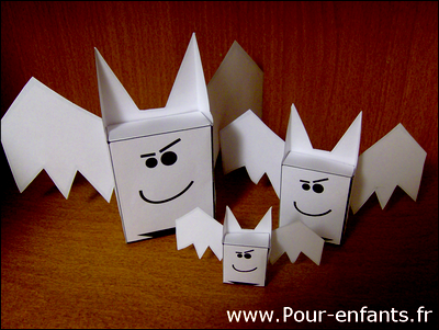 Paper toy halloween à imprimer gratuit chauve souris